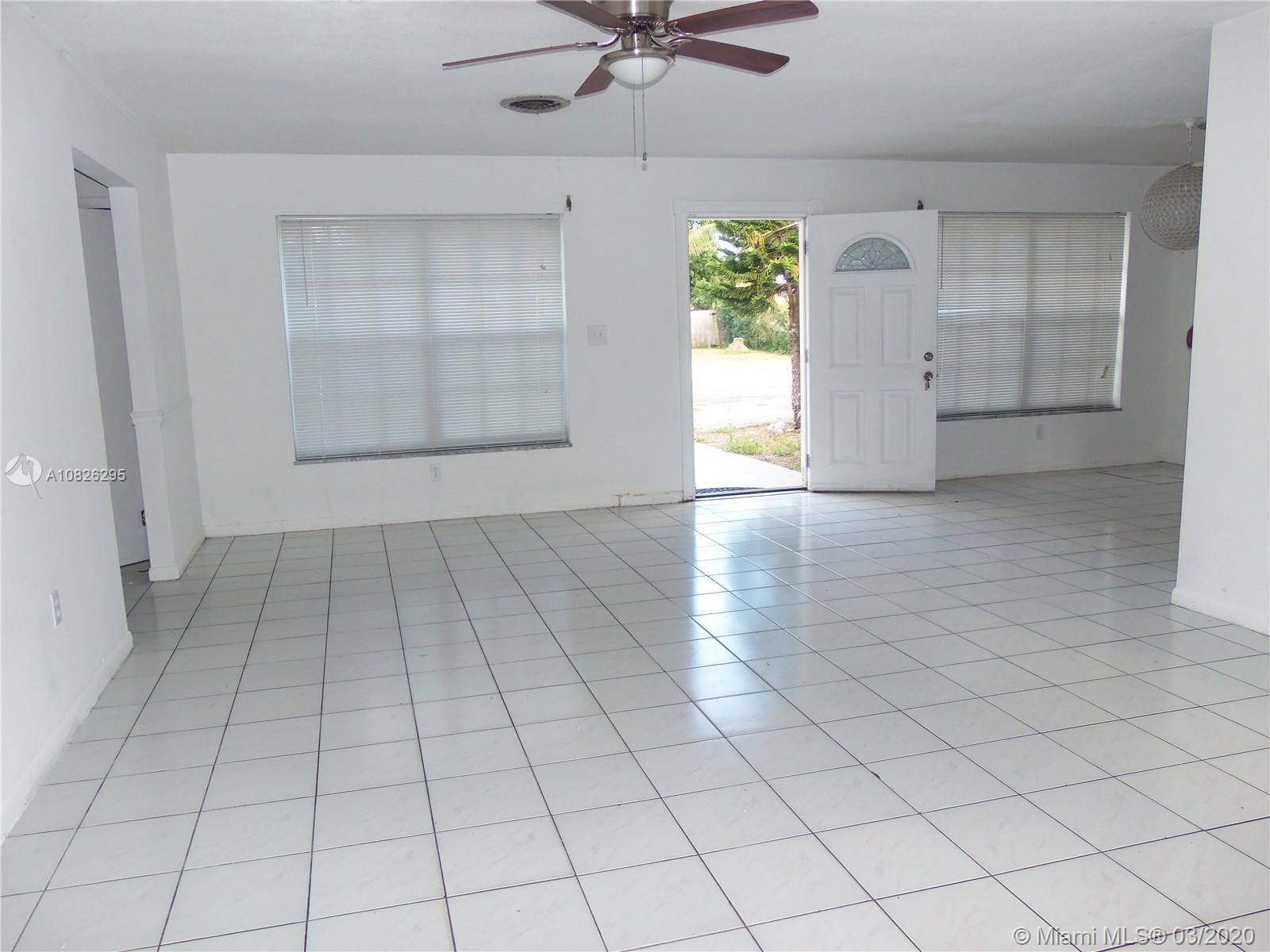 WYNNEWOOD ACRES 5 - Residential