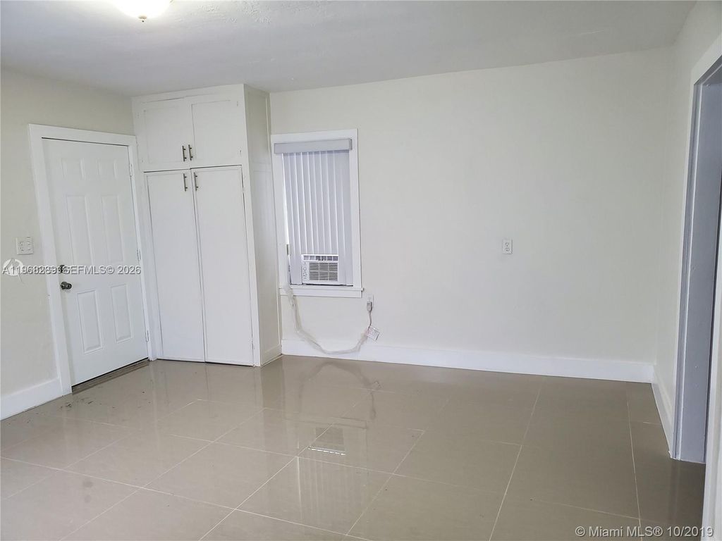 Photo of 701 Columbus Pkwy #709, Hollywood, FL 33021 (MLS # A11968289)