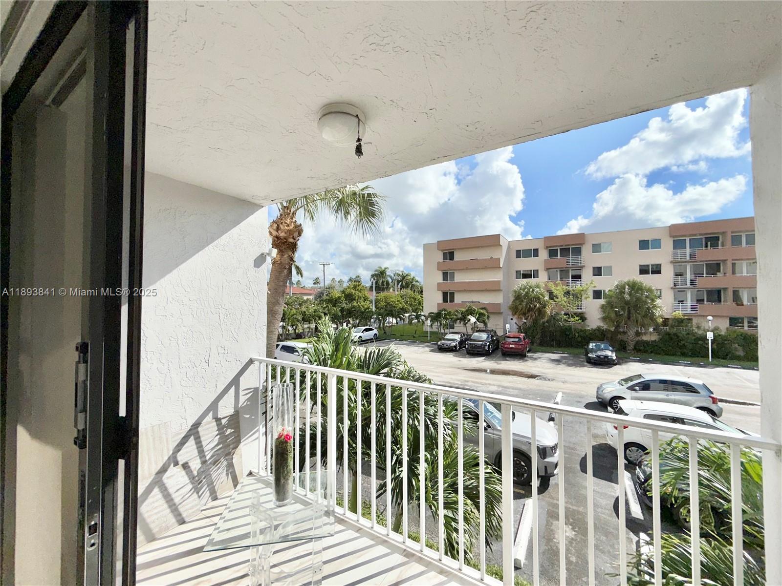 FONTAINEBLEAU GARDENS CON - Residential Lease