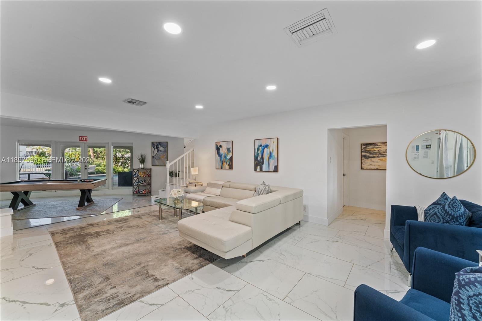 MIDDLE RIVER ESTATES - Residential