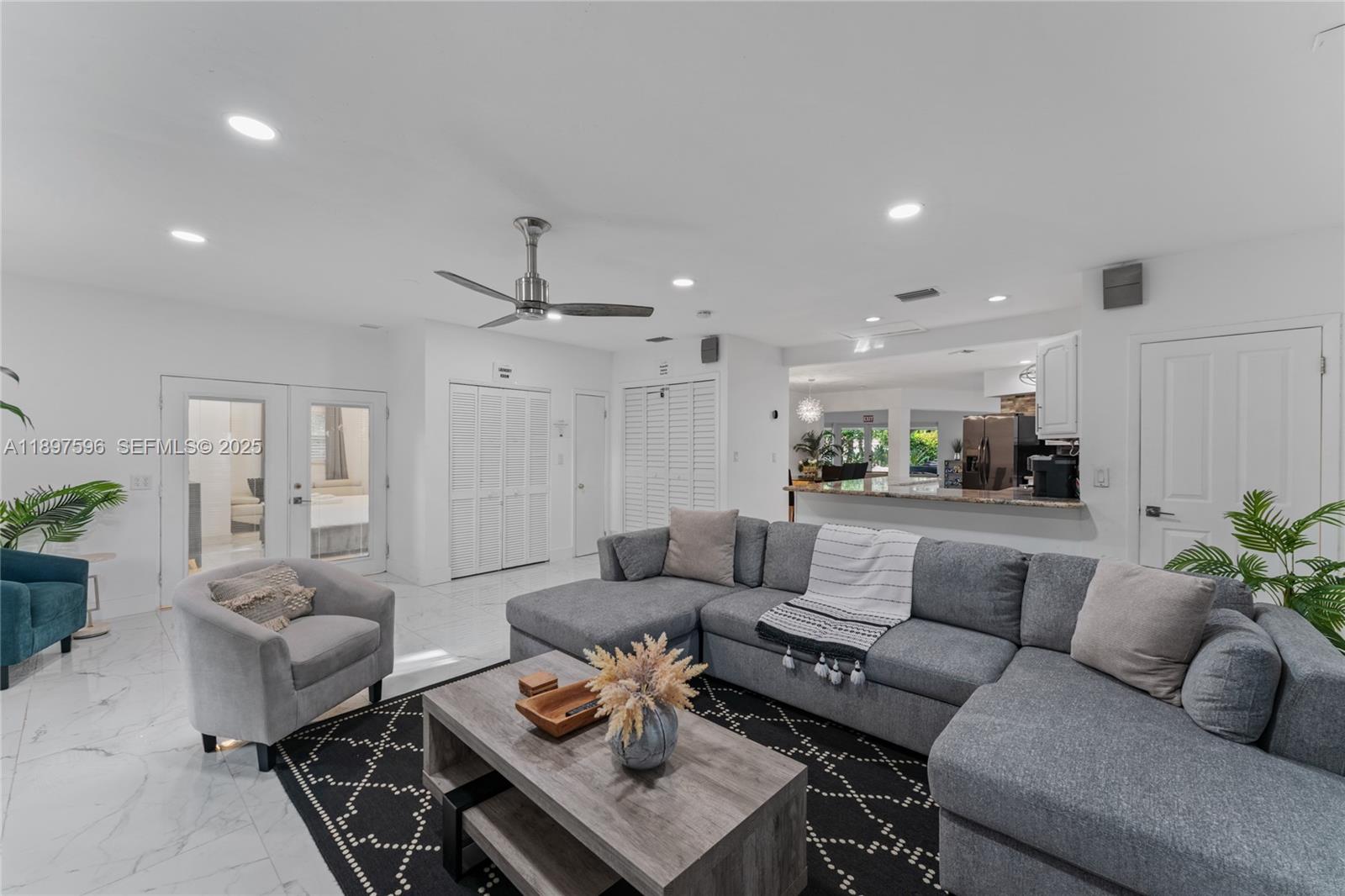 MIDDLE RIVER ESTATES - Residential