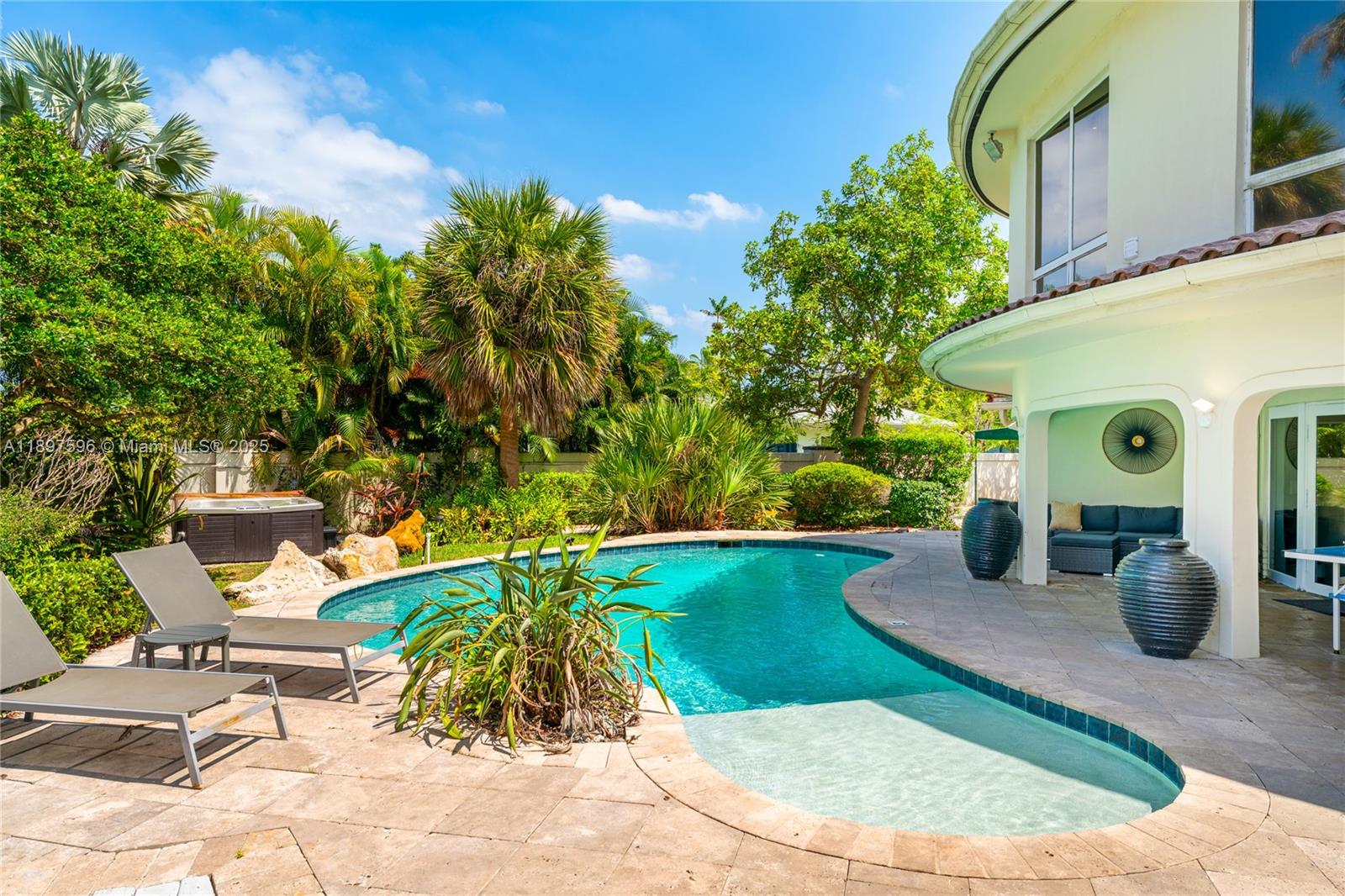 MIDDLE RIVER ESTATES - Residential