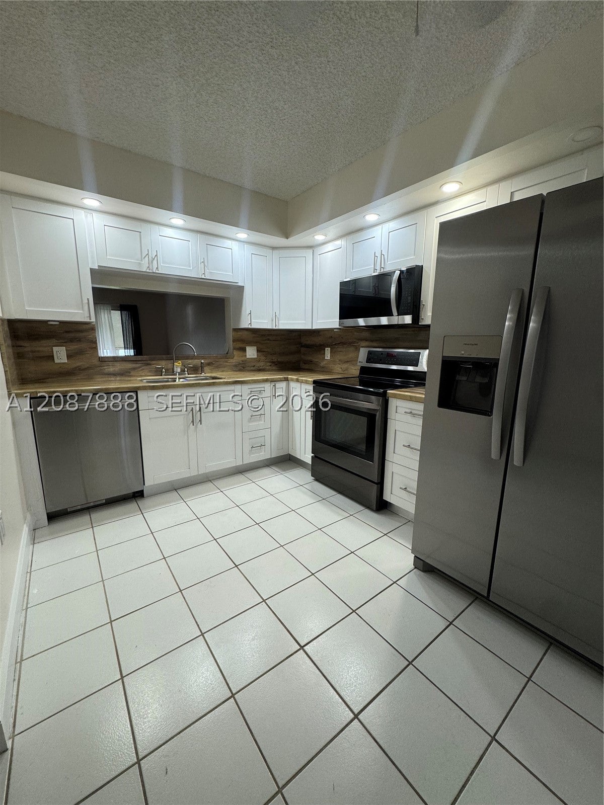750 SW 138th Ave 106F