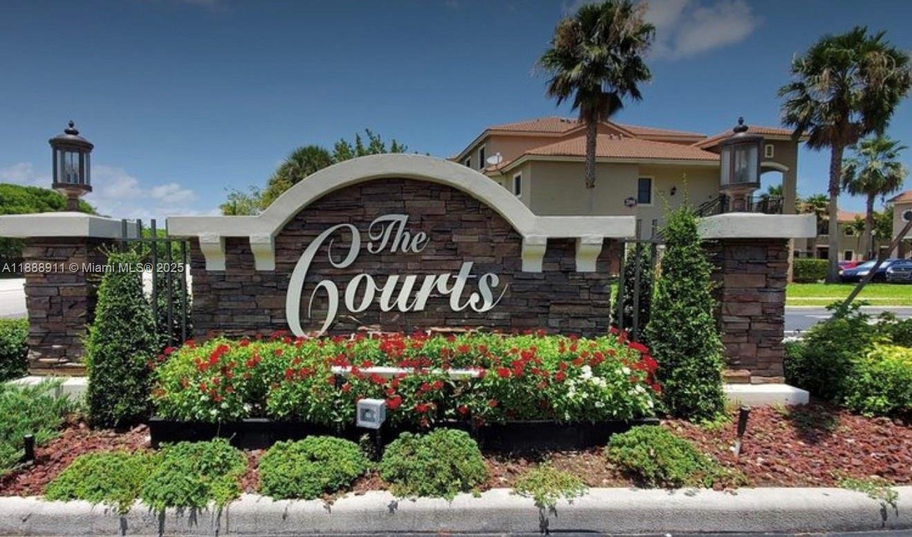 THE COURTS AT BAYSHORE II - Residential Lease