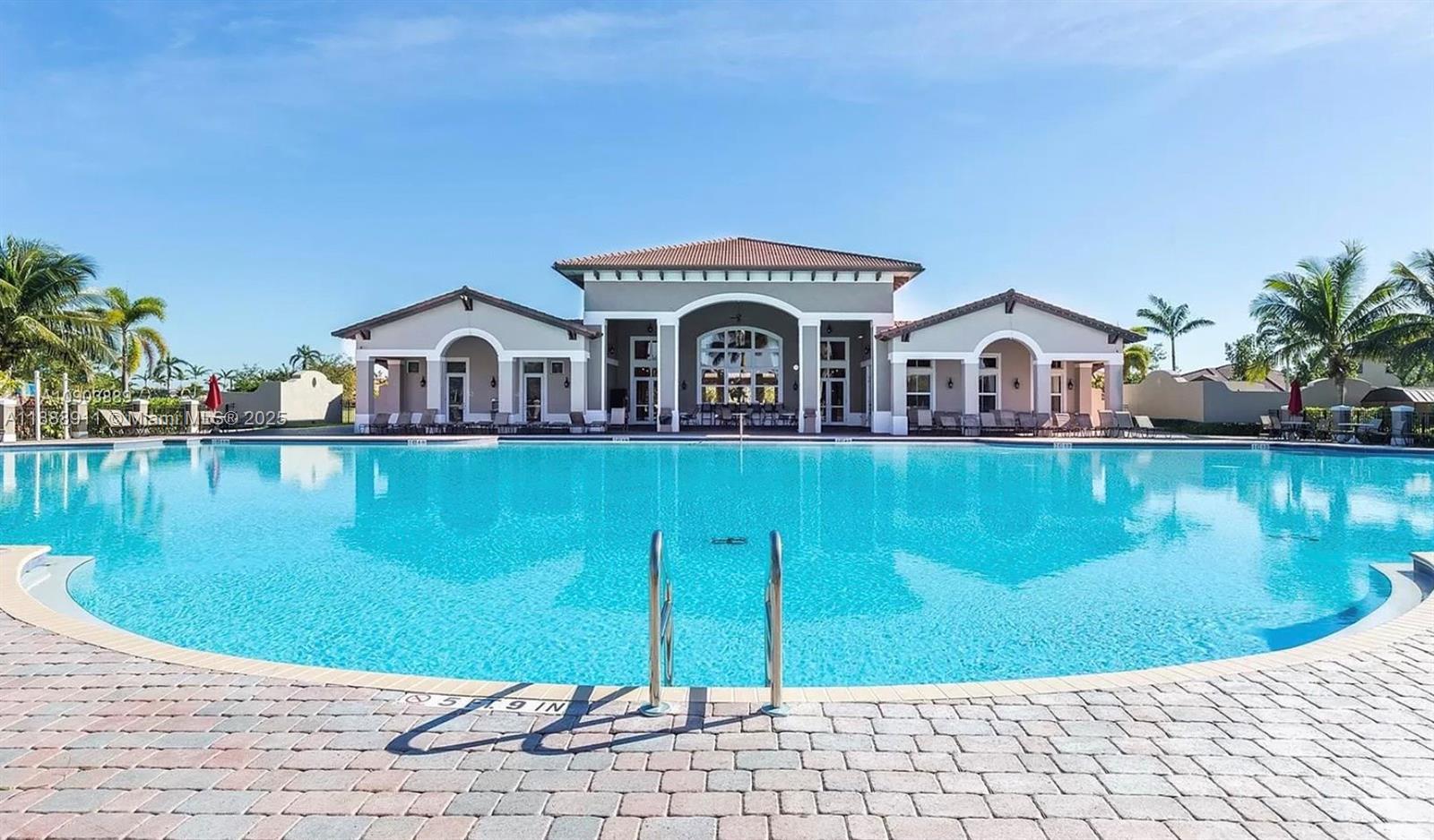 THE COURTS AT BAYSHORE II - Residential Lease