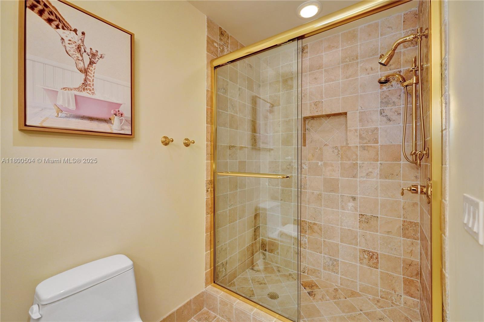 RENAISSANCE ON THE OCEAN - Residential