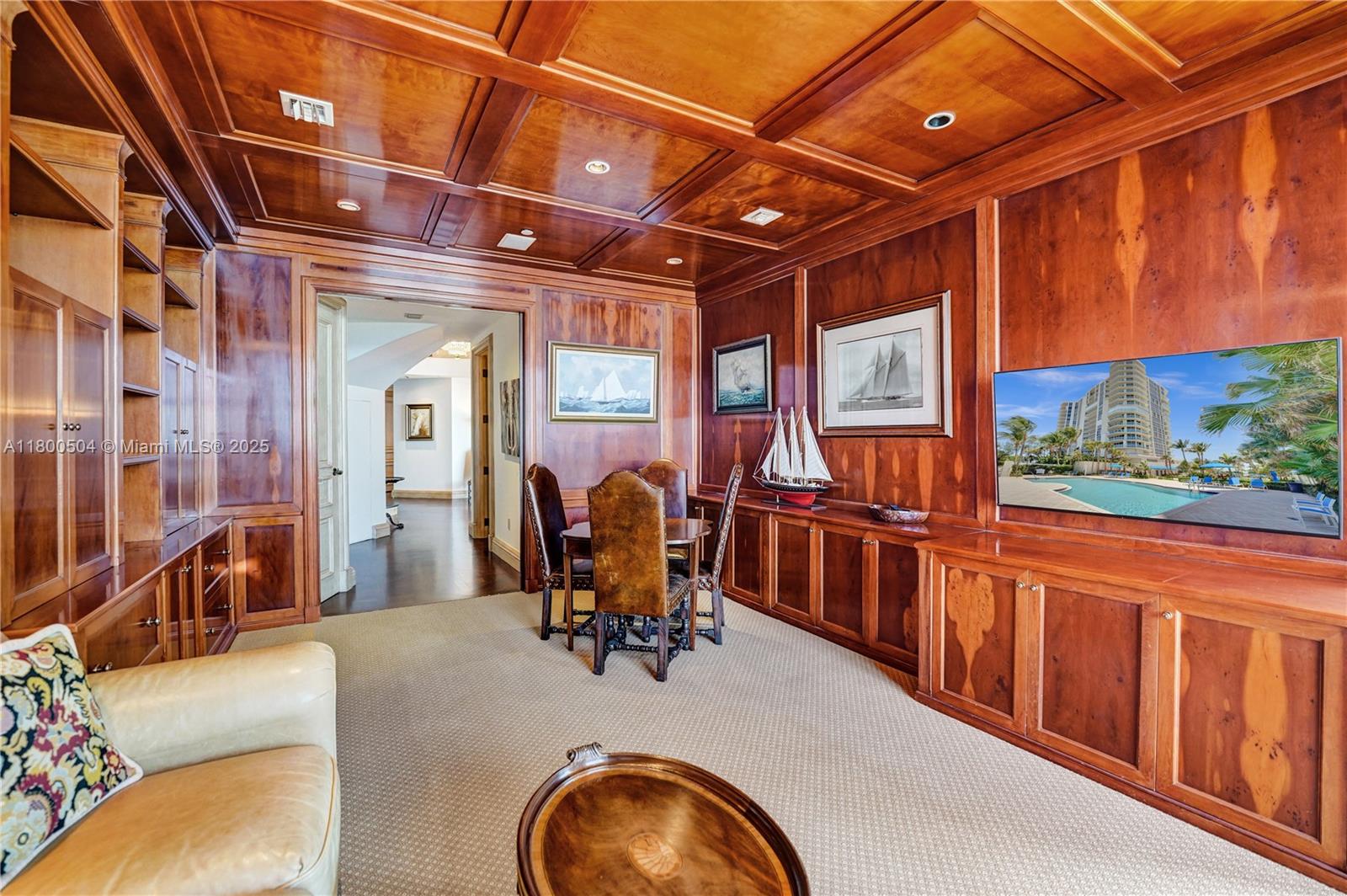 RENAISSANCE ON THE OCEAN - Residential