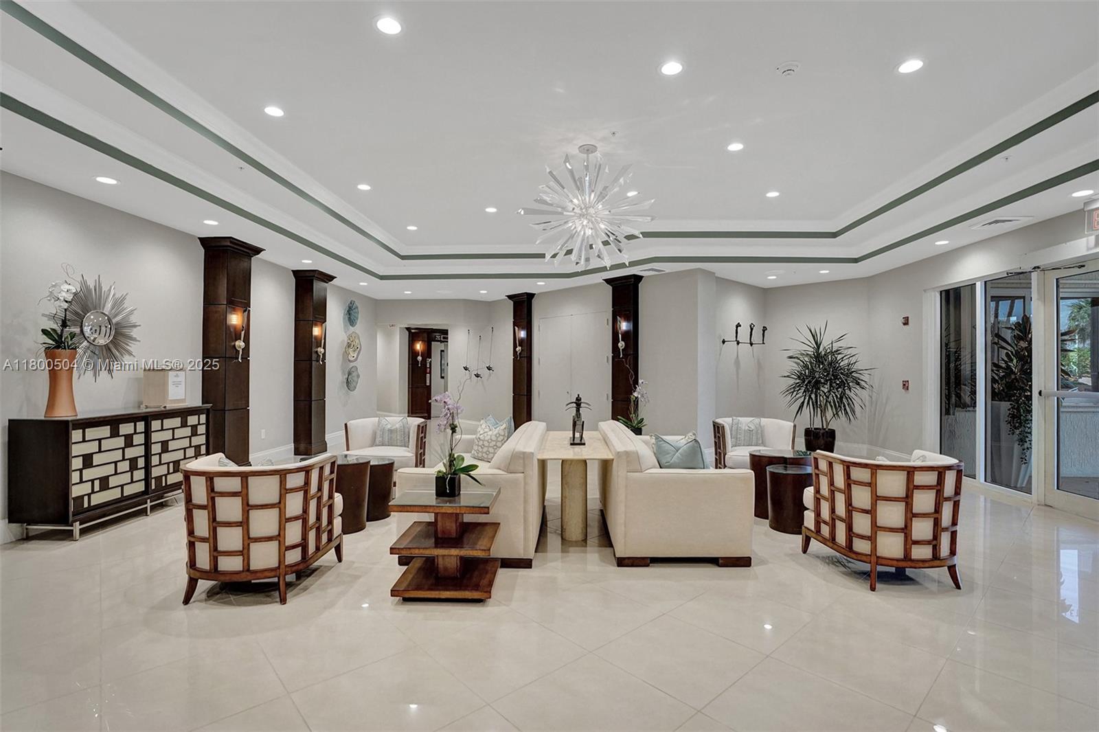 RENAISSANCE ON THE OCEAN - Residential