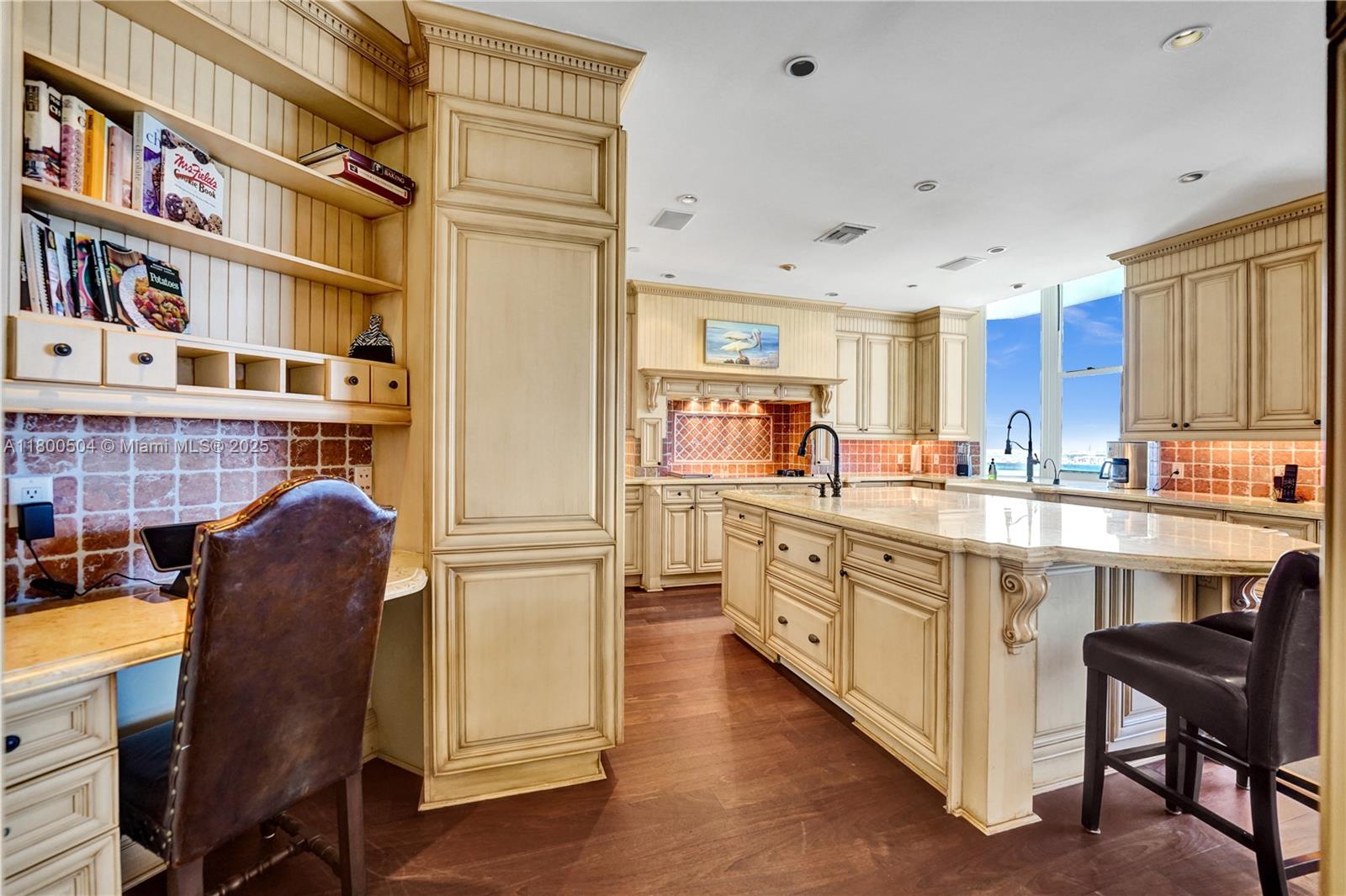 RENAISSANCE ON THE OCEAN - Residential