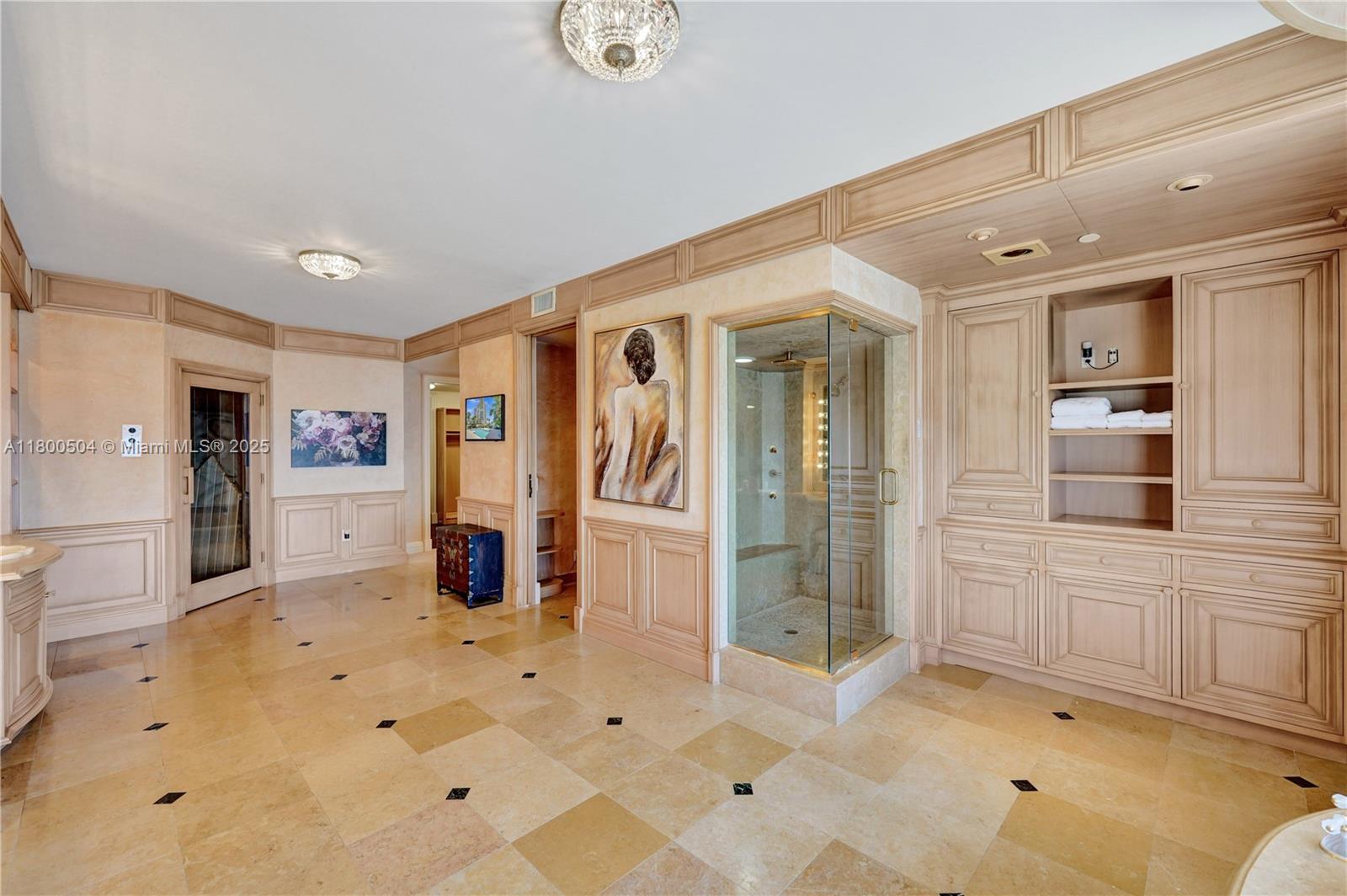 RENAISSANCE ON THE OCEAN - Residential