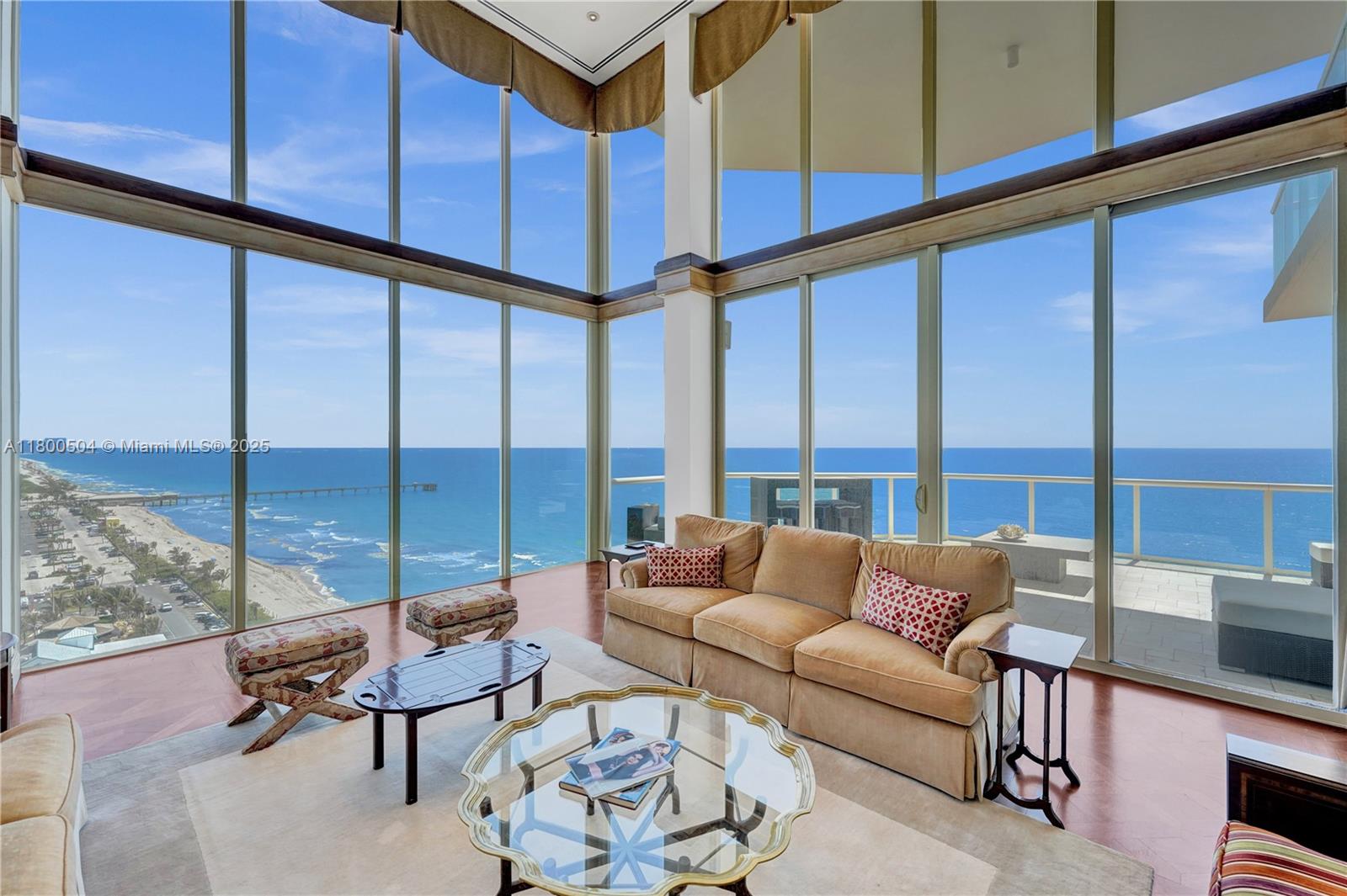 RENAISSANCE ON THE OCEAN - Residential