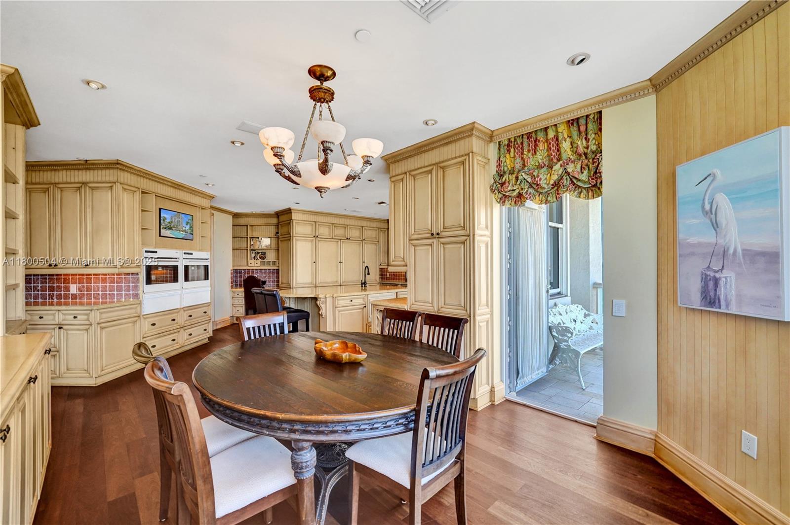 RENAISSANCE ON THE OCEAN - Residential