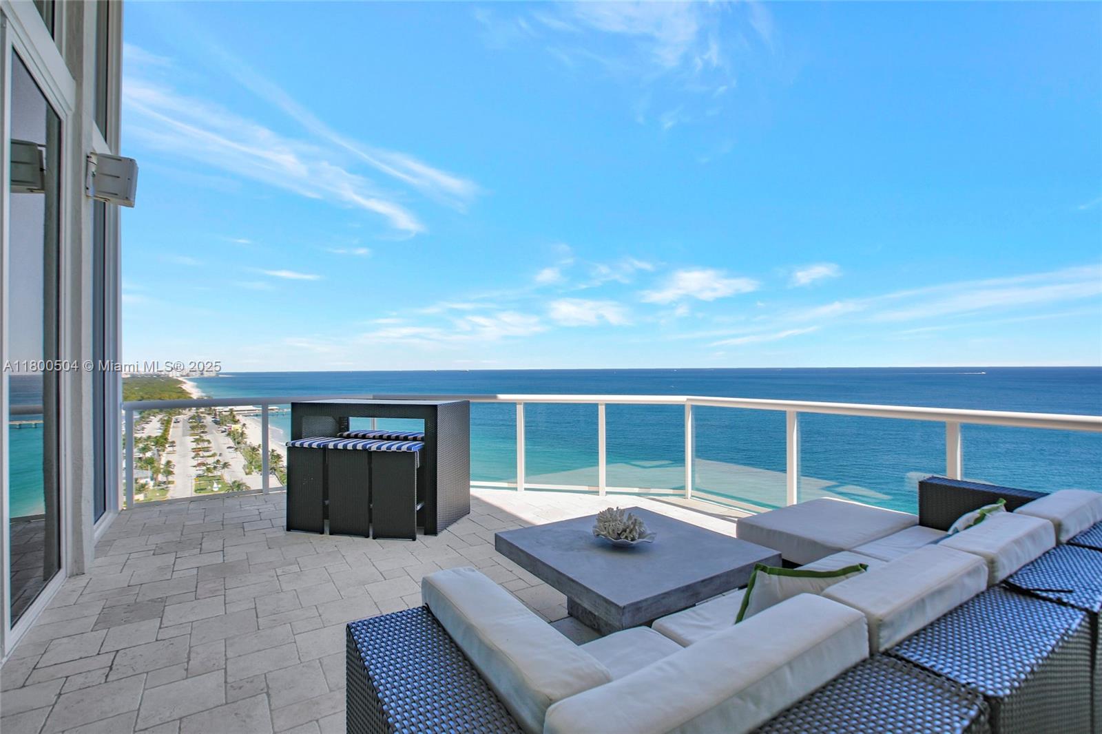 RENAISSANCE ON THE OCEAN - Residential