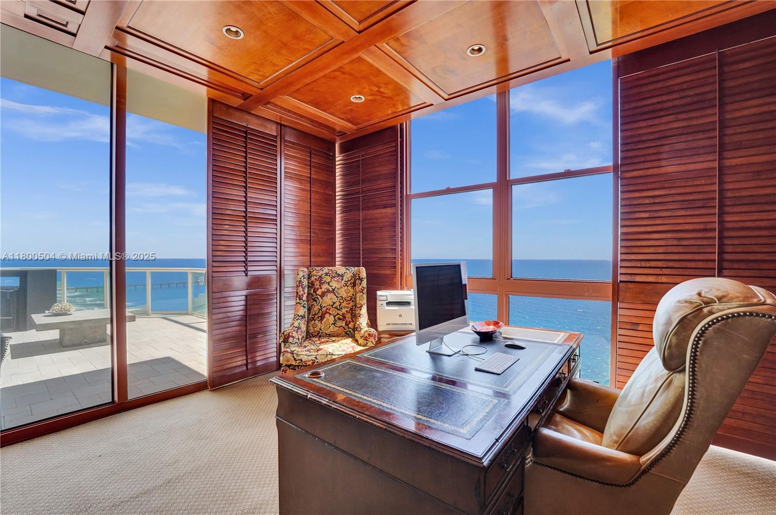 RENAISSANCE ON THE OCEAN - Residential