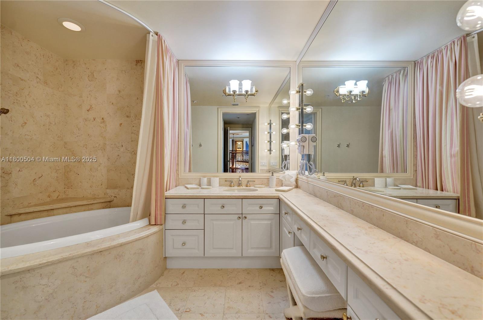 RENAISSANCE ON THE OCEAN - Residential