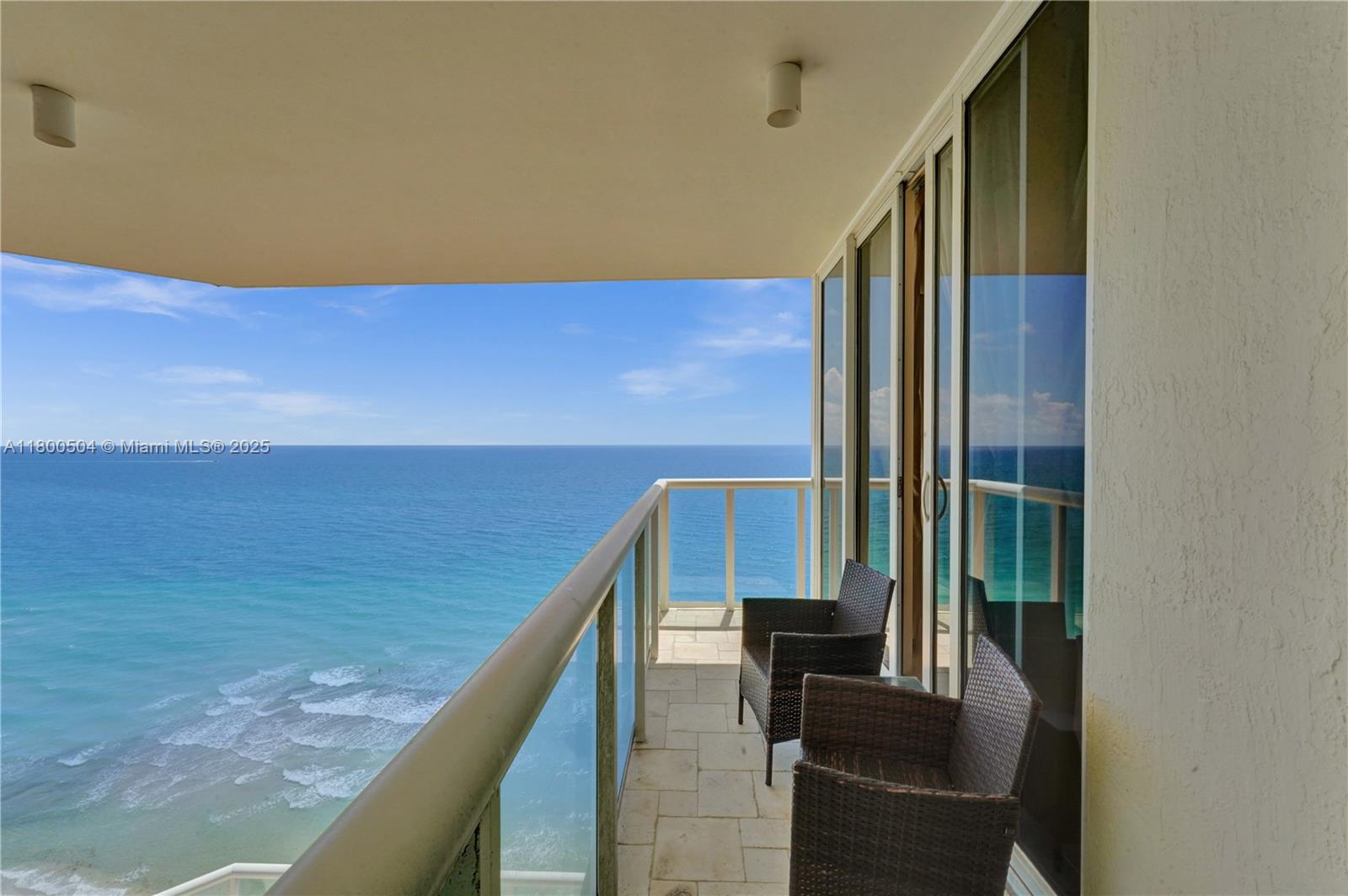 RENAISSANCE ON THE OCEAN - Residential