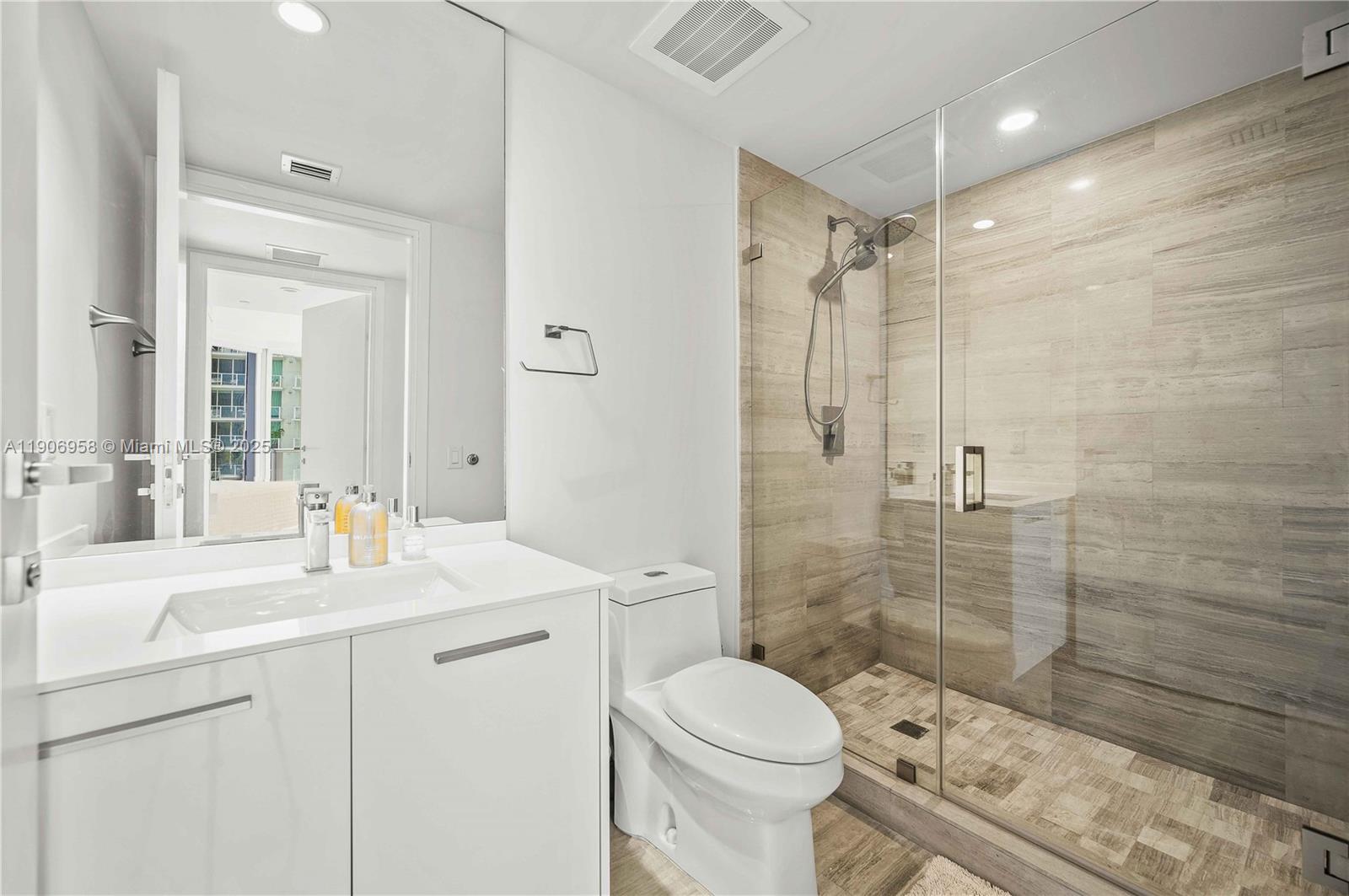 BRICKELLHOUSE CONDO - Residential Lease