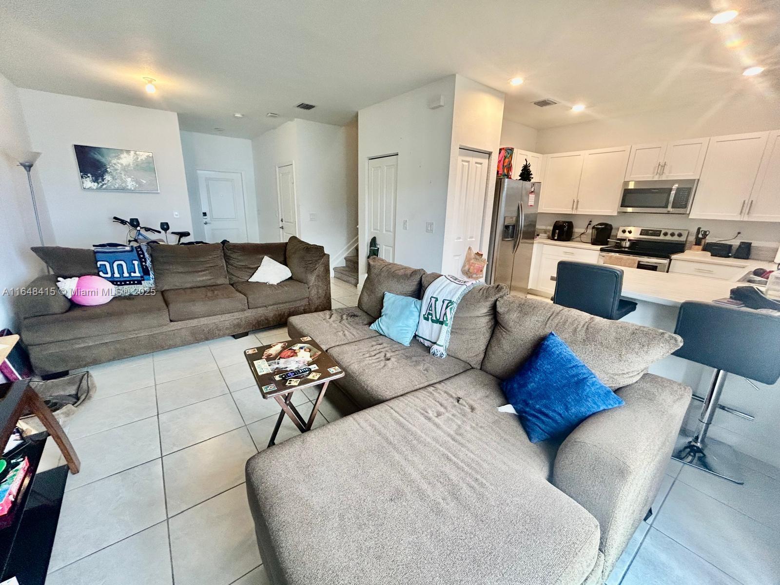 PASEOS AT VIA VENTURA - Residential