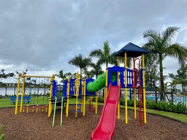 PASEOS AT VIA VENTURA - Residential