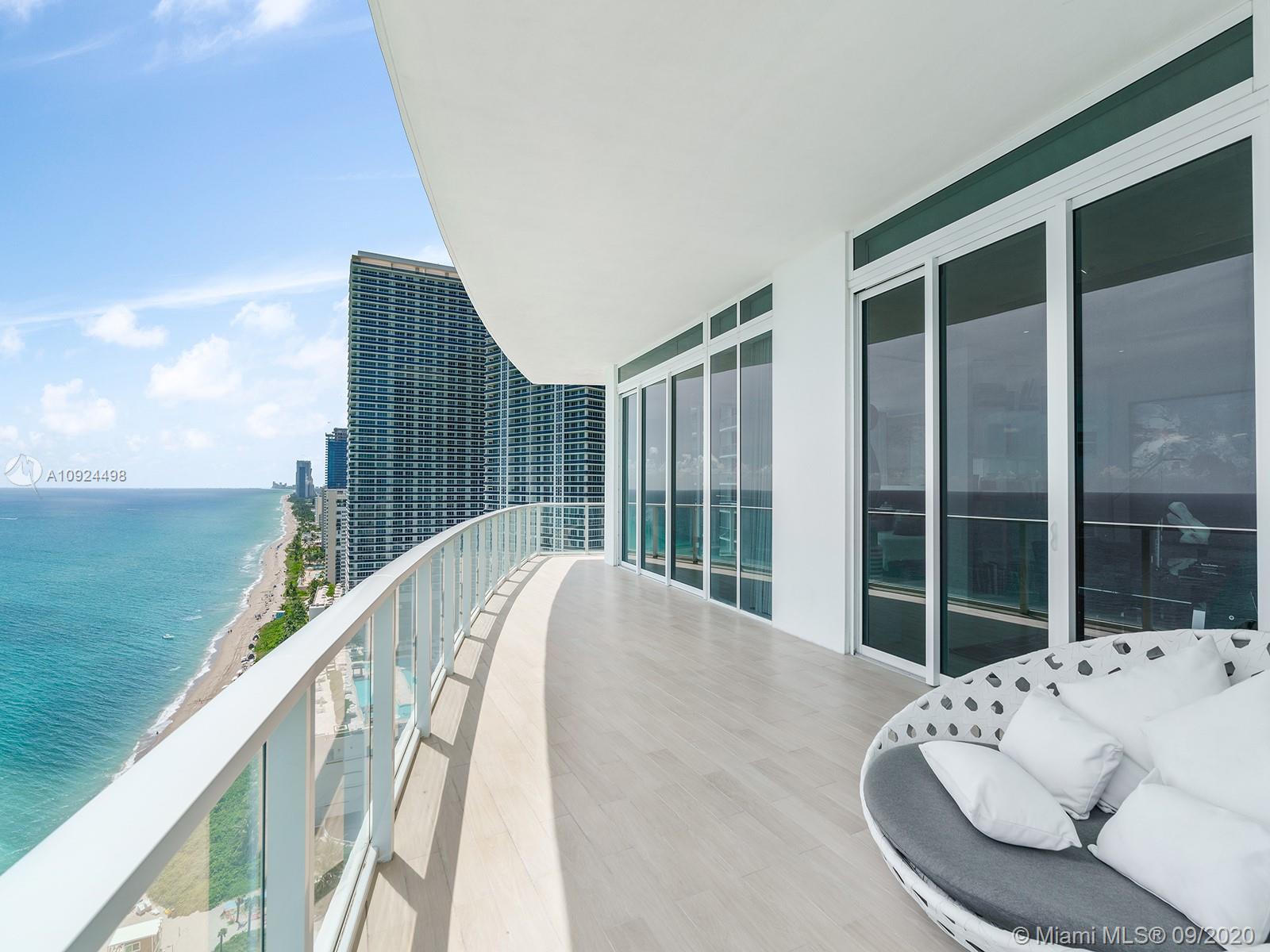 APOGEE BEACH CONDOMINIUM - Residential
