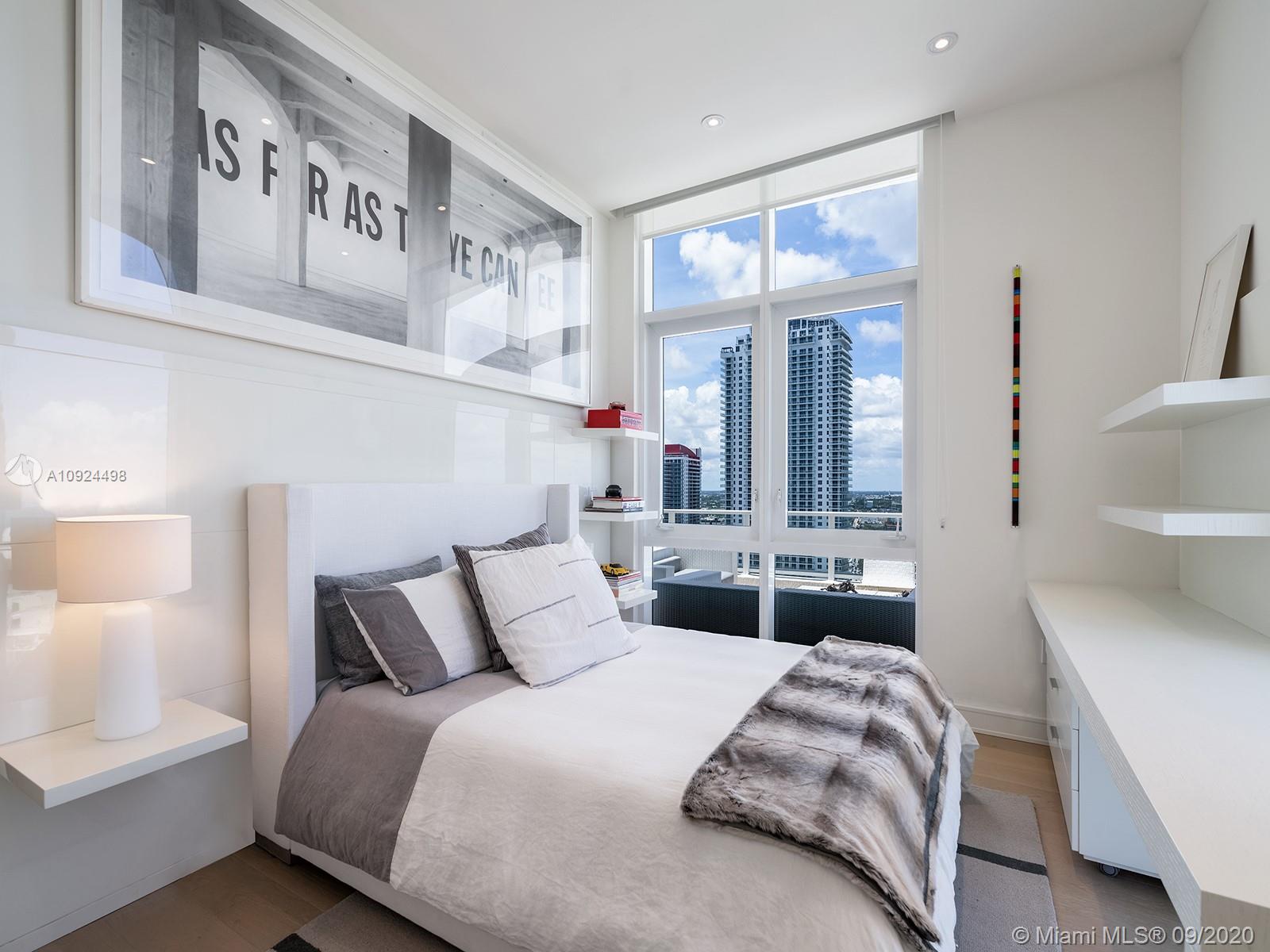 APOGEE BEACH CONDOMINIUM - Residential