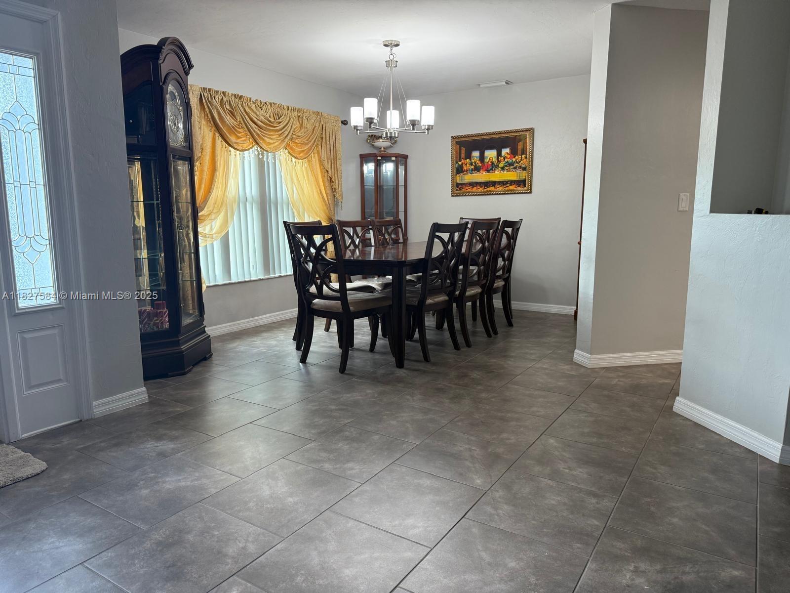 1046 Bayberry Loop