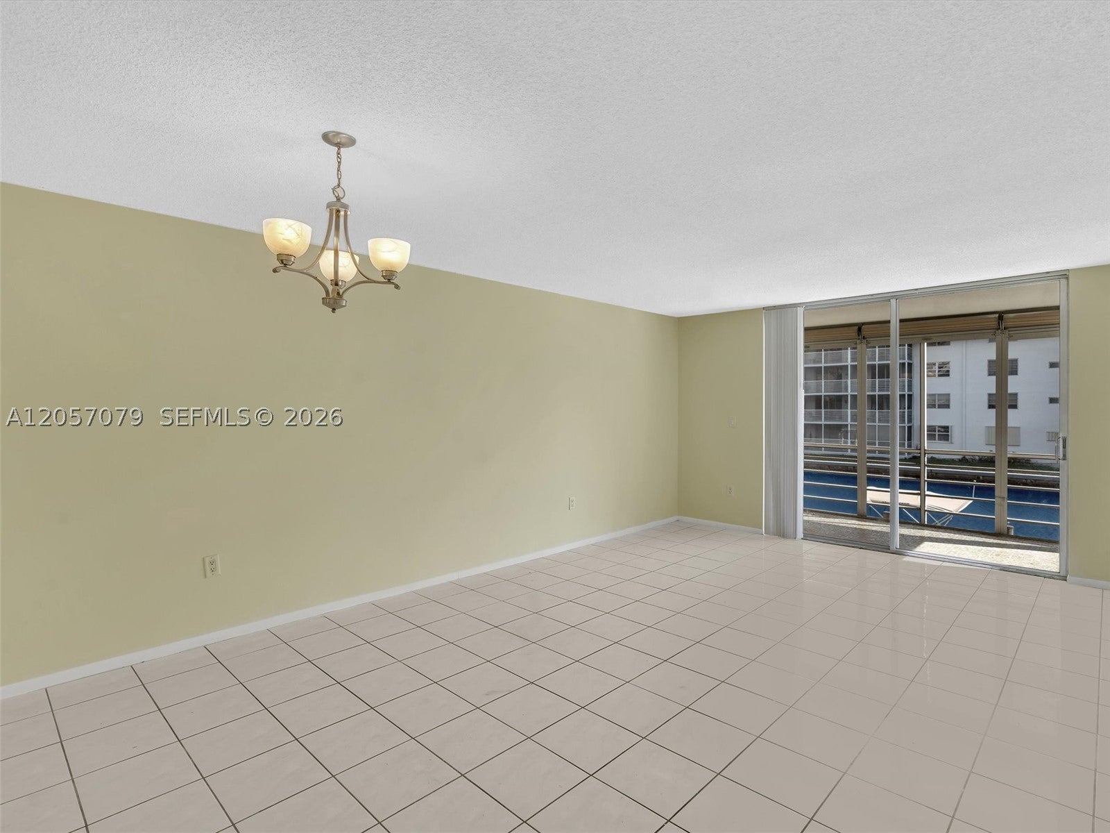 3600 NE 170th St 211