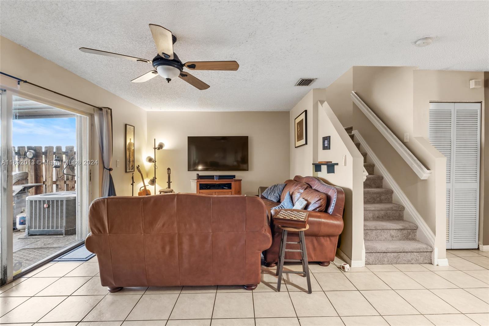 WEITZER SERENA LAKES TOWN - Residential