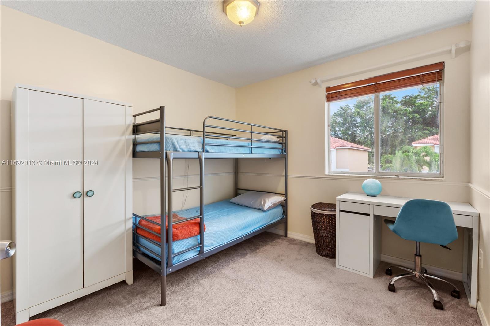 WEITZER SERENA LAKES TOWN - Residential