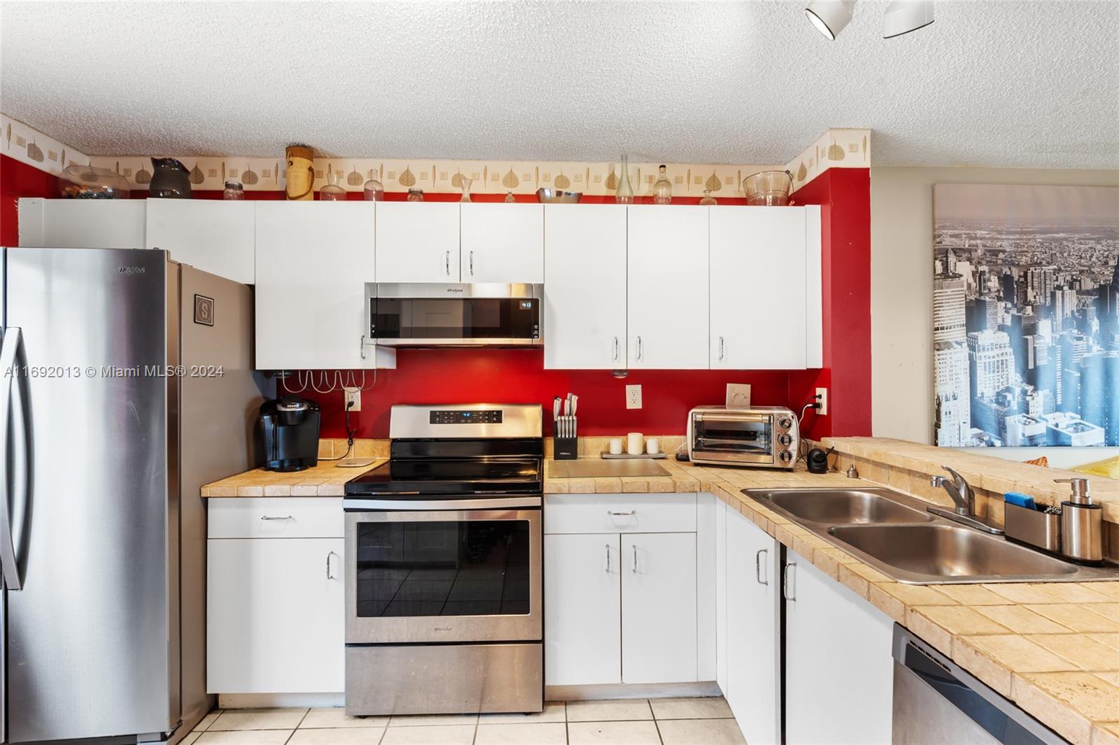 WEITZER SERENA LAKES TOWN - Residential