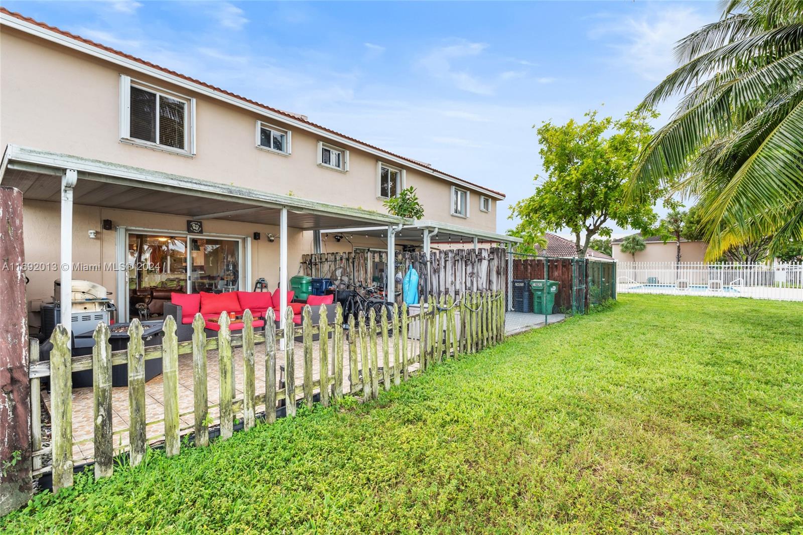 WEITZER SERENA LAKES TOWN - Residential