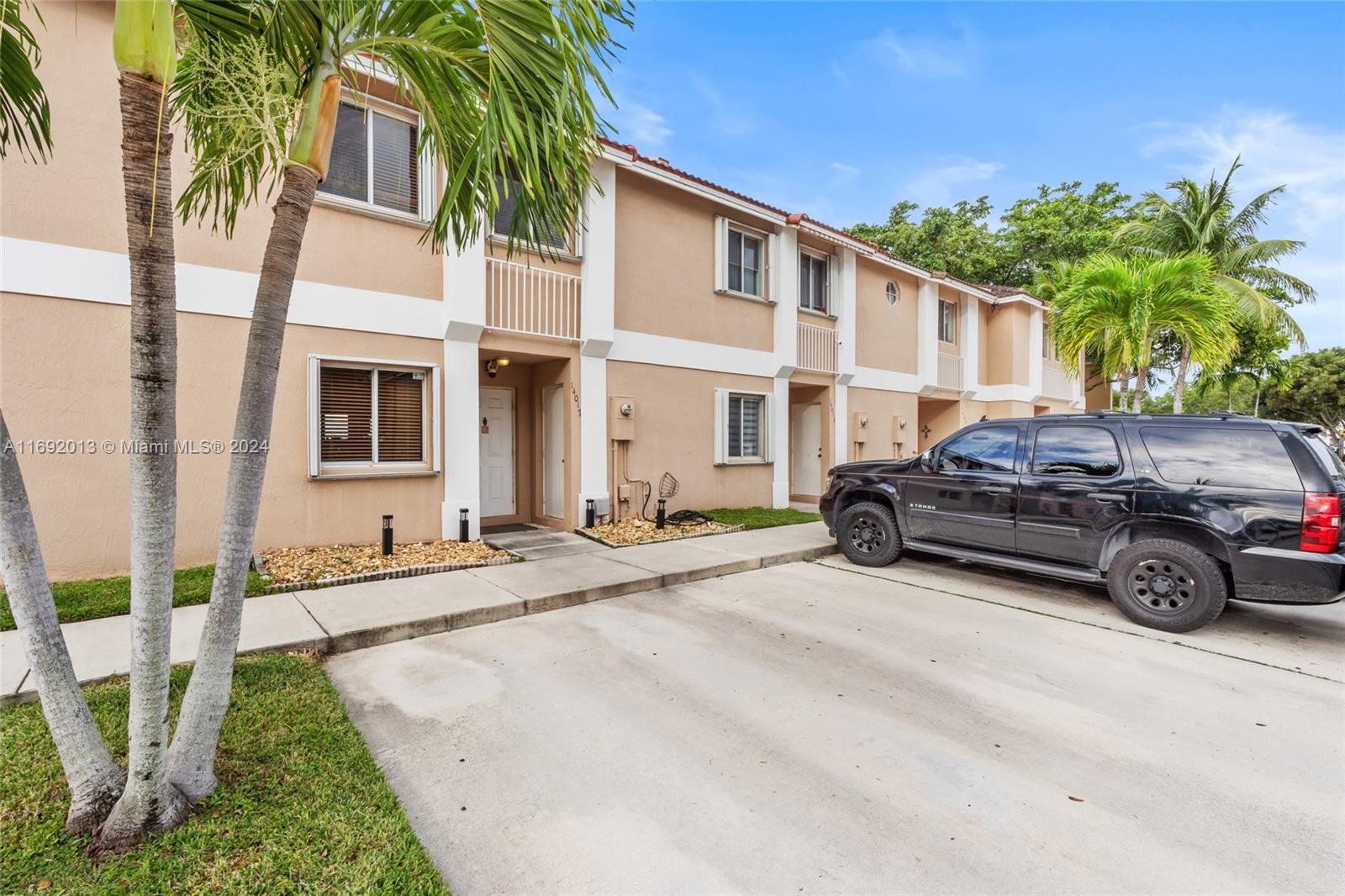 WEITZER SERENA LAKES TOWN - Residential