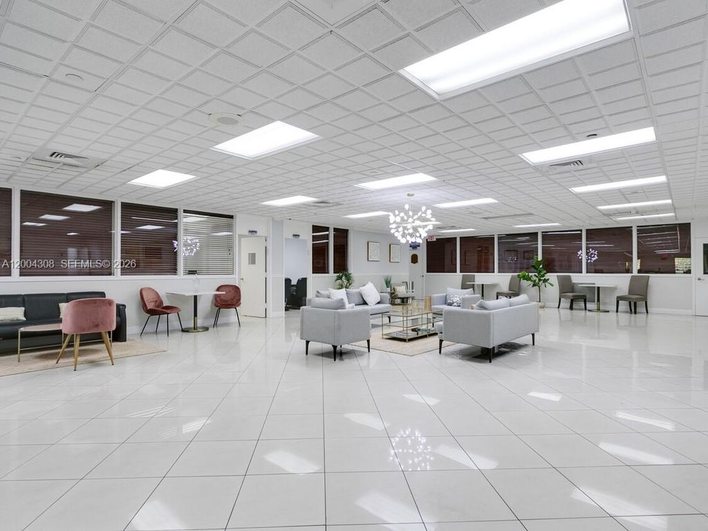 Photo of 2801 Greene St #Suite 22, Hollywood, FL 33020 (MLS # A12004308)