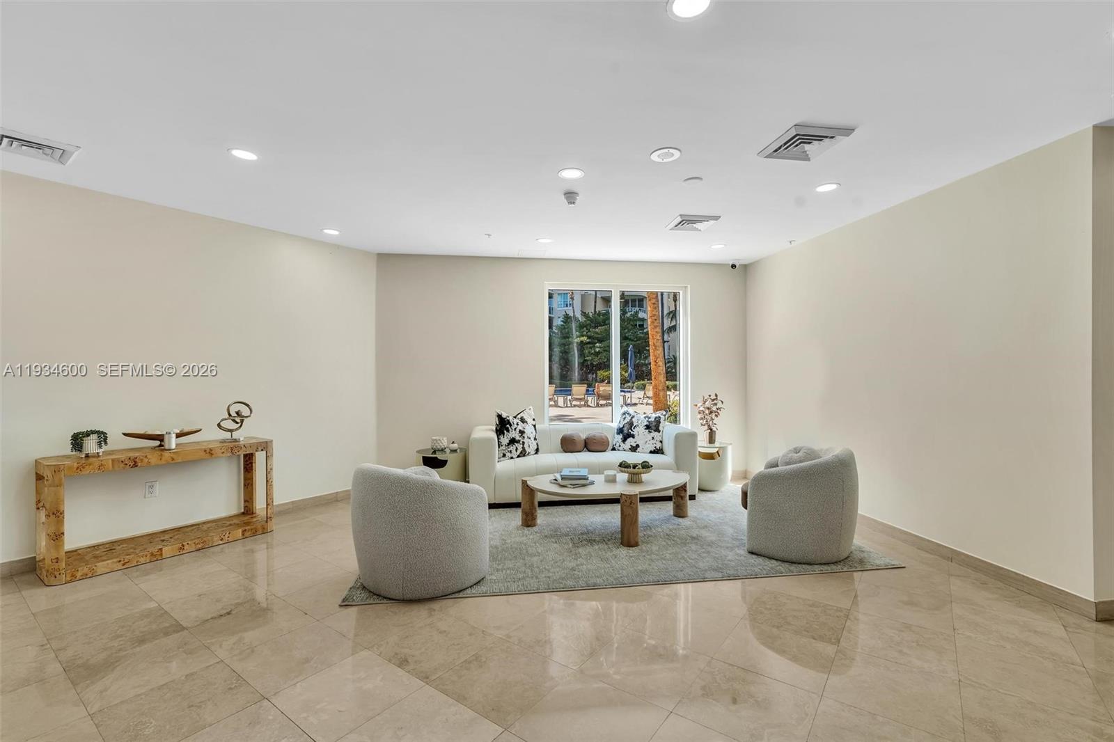 AVENTURA MARINA CONDO NUM - Residential