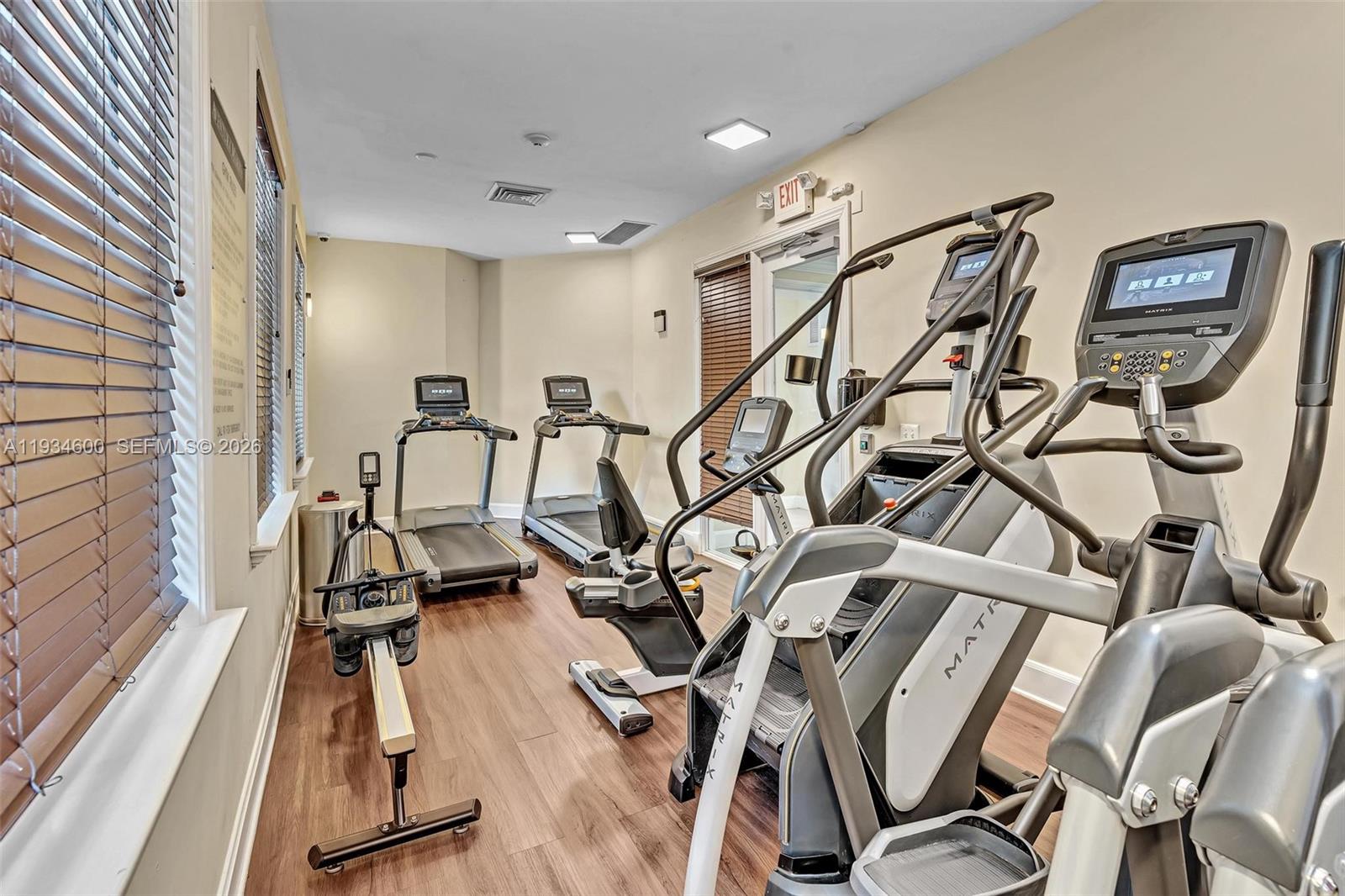 AVENTURA MARINA CONDO NUM - Residential