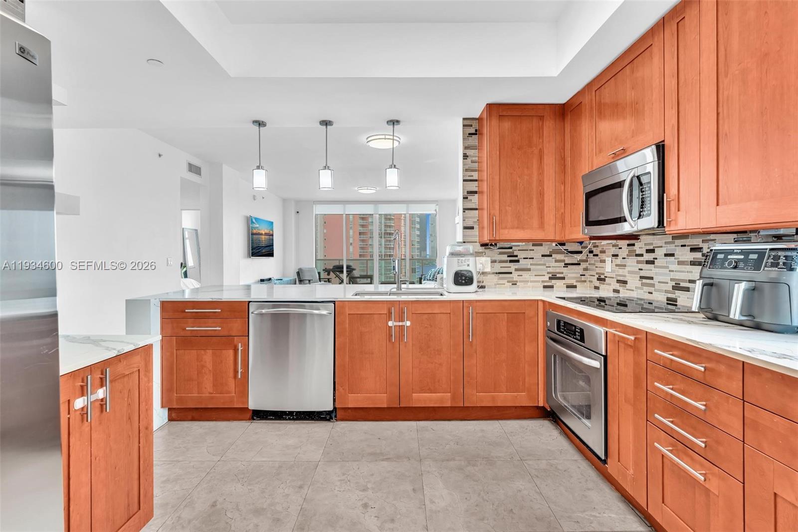 AVENTURA MARINA CONDO NUM - Residential