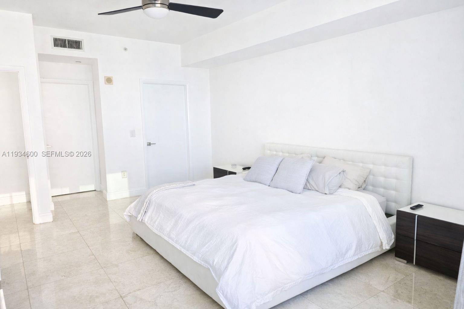 AVENTURA MARINA CONDO NUM - Residential