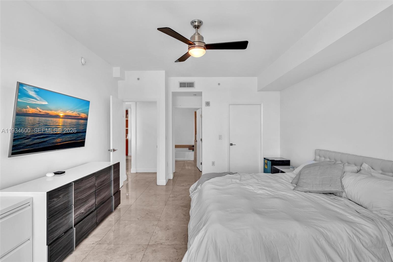 AVENTURA MARINA CONDO NUM - Residential