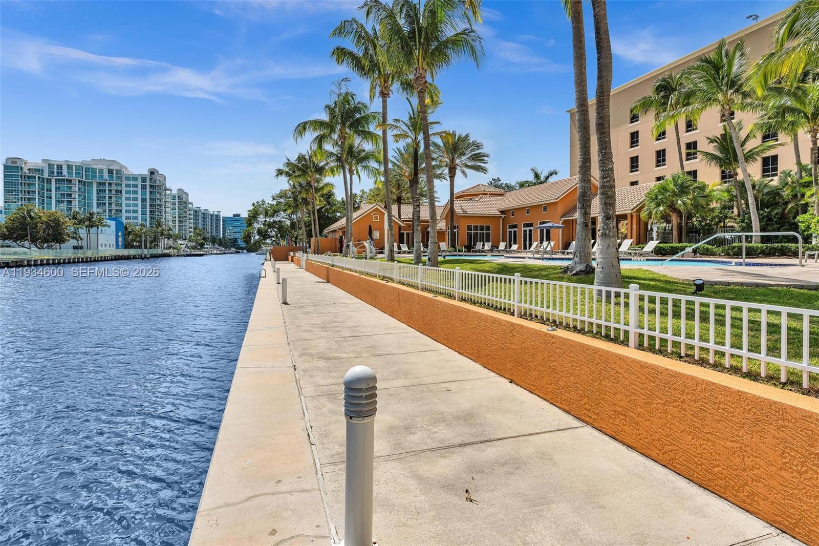 AVENTURA MARINA CONDO NUM - Residential