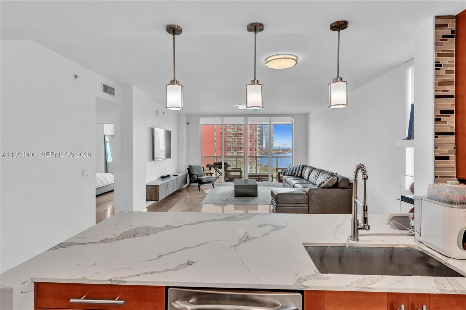 AVENTURA MARINA CONDO NUM - Residential