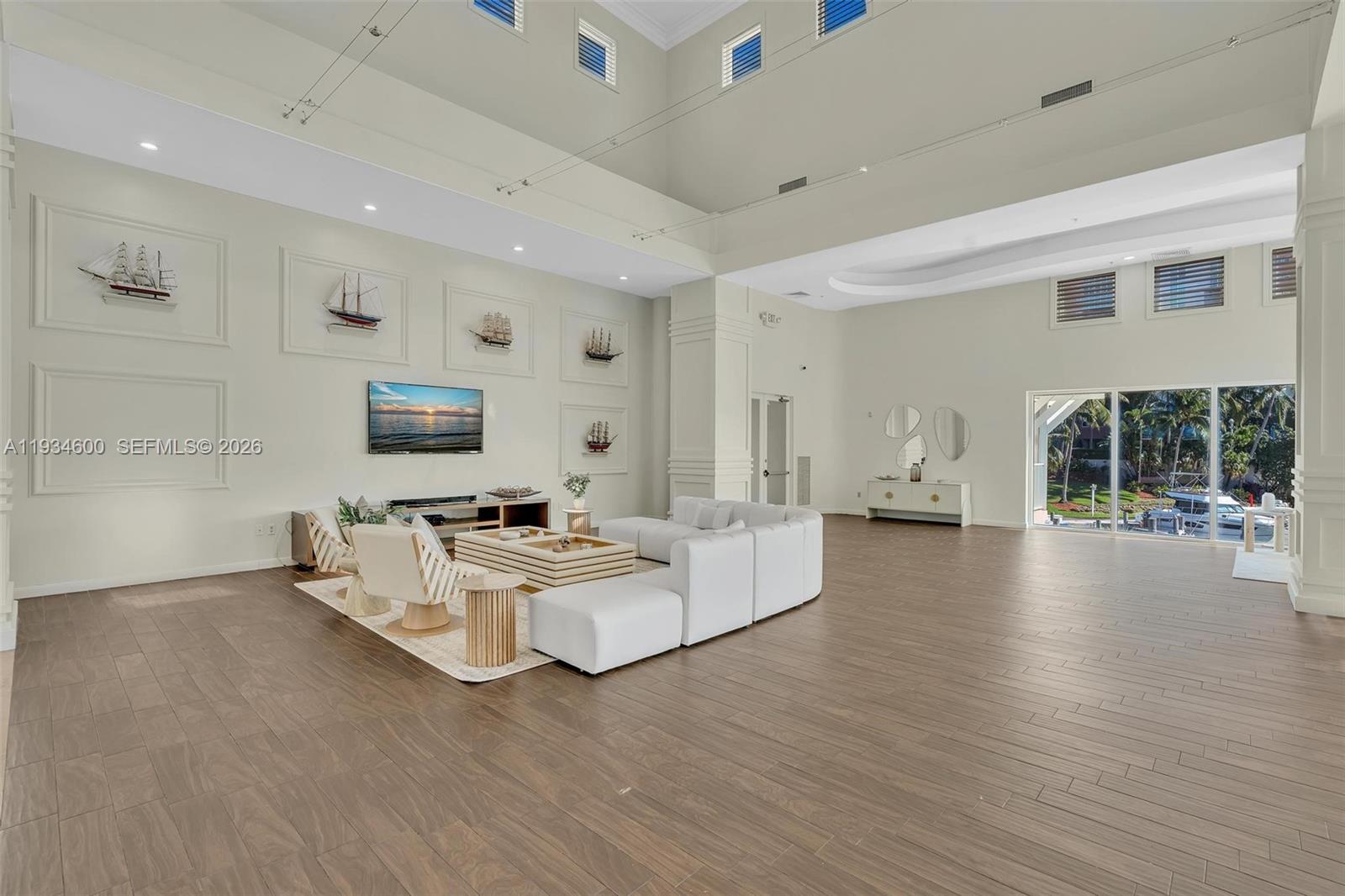 AVENTURA MARINA CONDO NUM - Residential