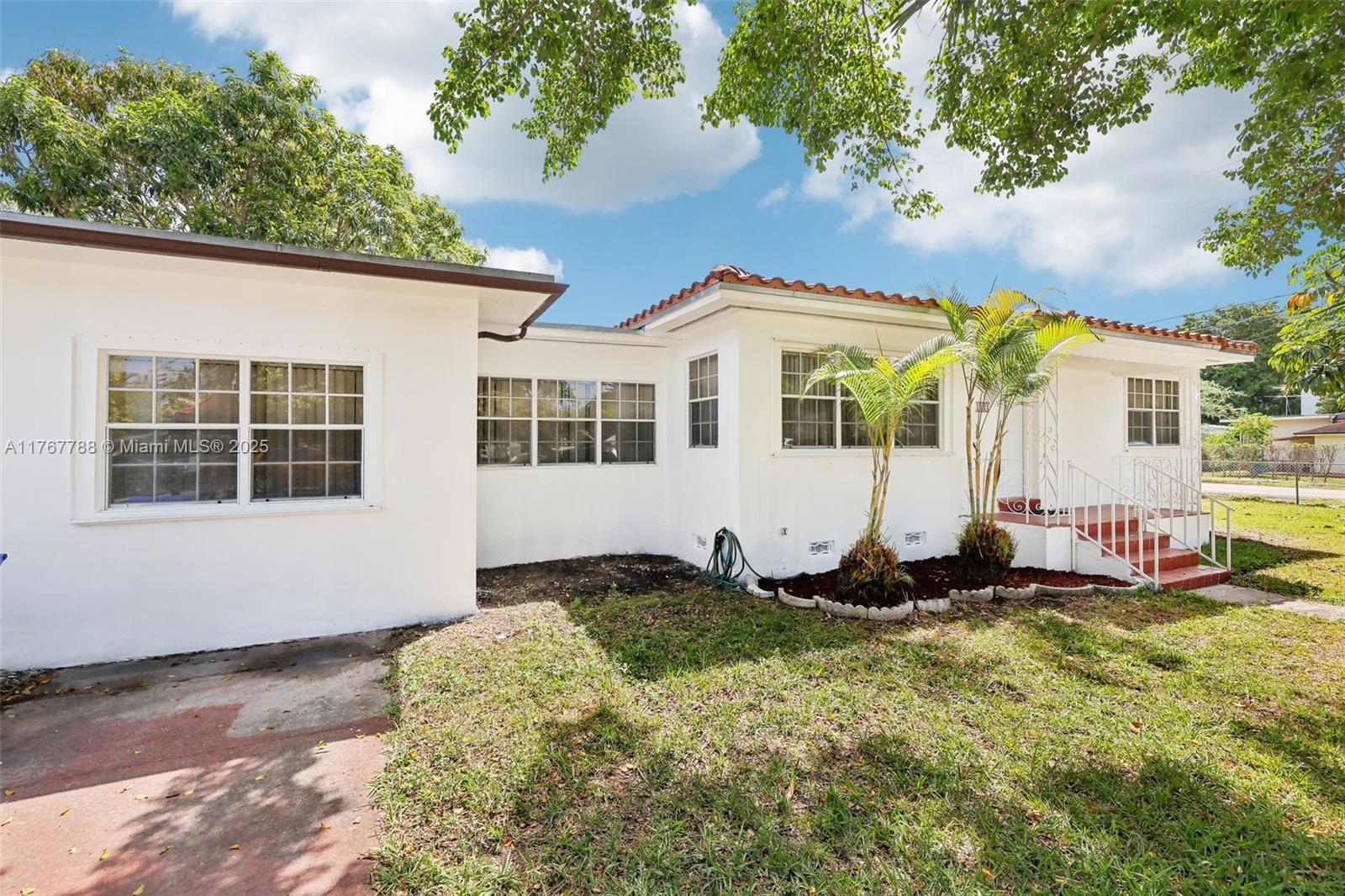 Property for Sale at 1121 Sw 36th Ave, Miami, Broward County, Florida - Bedrooms: 4 
Bathrooms: 3  - $949,000