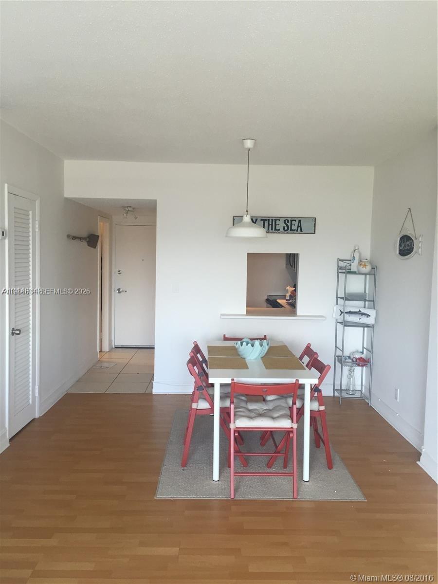 ISLAND PLACE AT NORTH BAY - Residential Lease