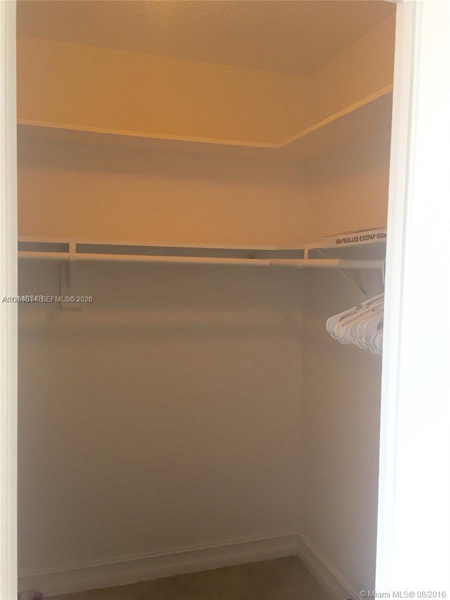 ISLAND PLACE AT NORTH BAY - Residential Lease