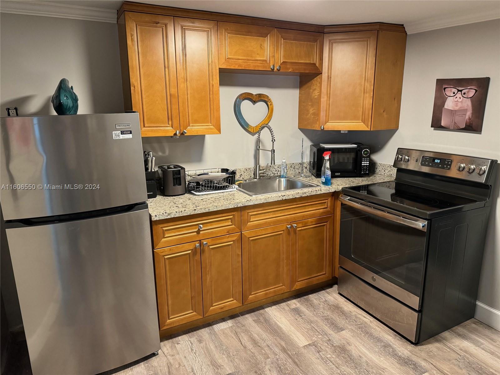 65 NE 24TH ST 61 B