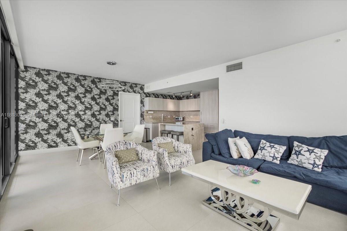 ONE PARAISO CONDO - Residential