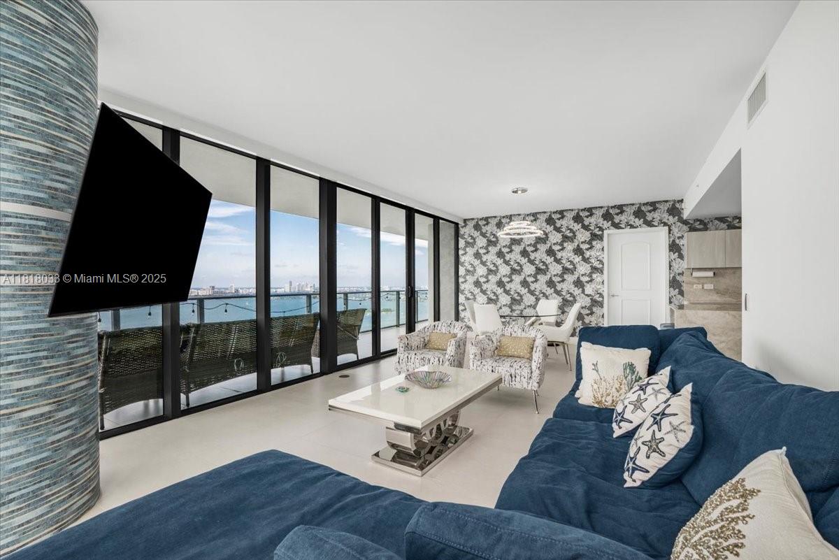 ONE PARAISO CONDO - Residential