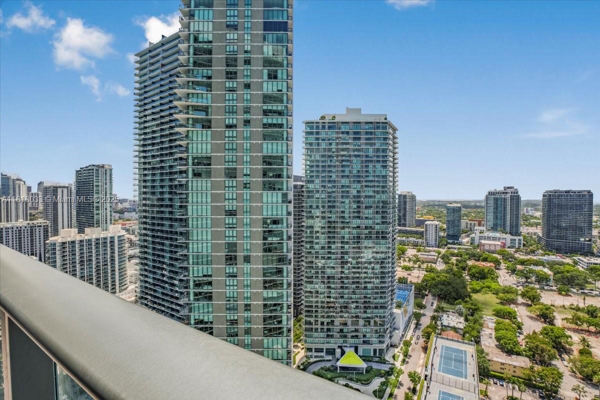 ONE PARAISO CONDO - Residential