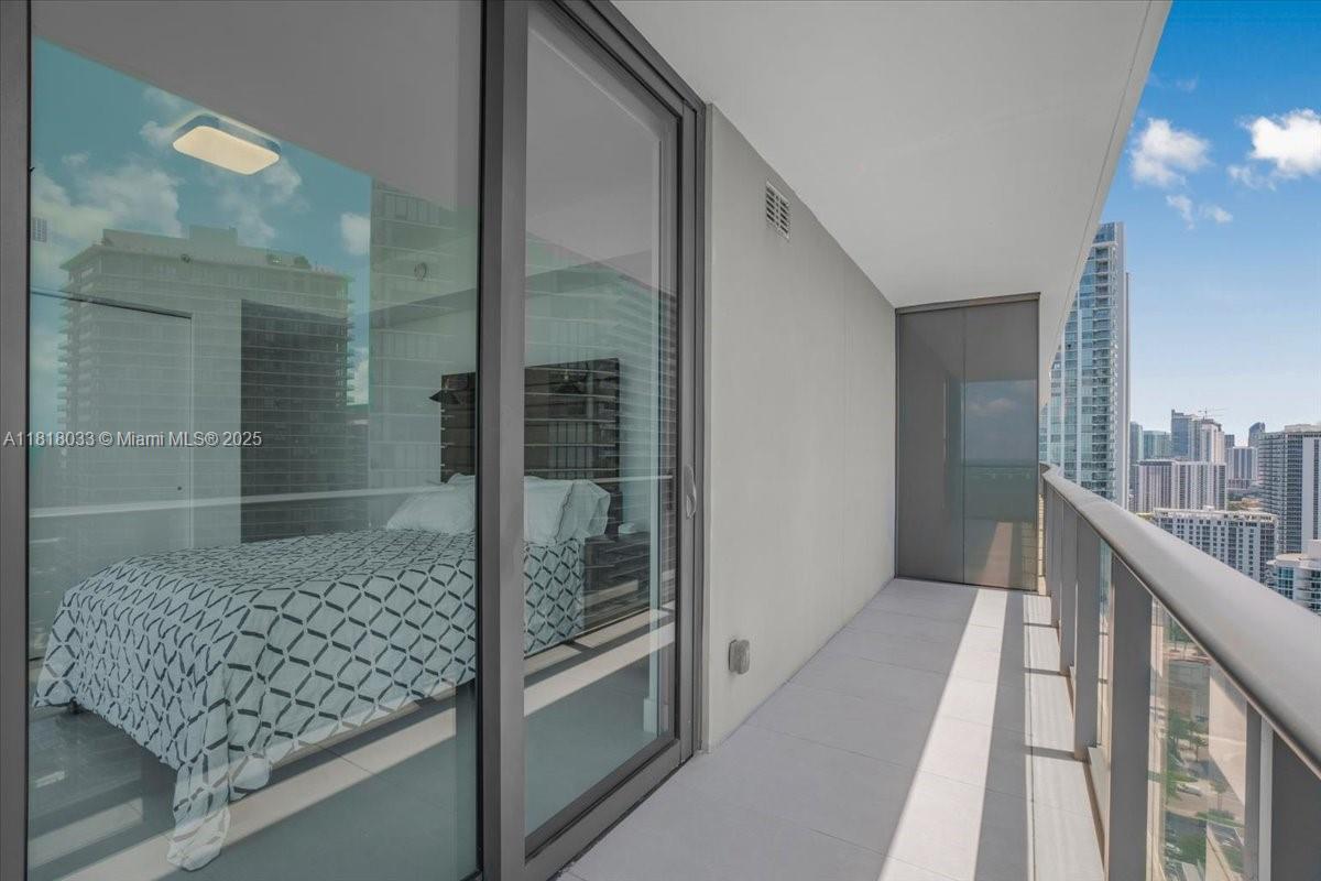 ONE PARAISO CONDO - Residential