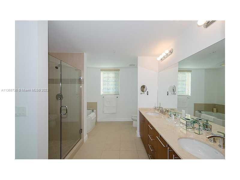 OCEAN MARINE YACHT CLUB C - Residential Lease